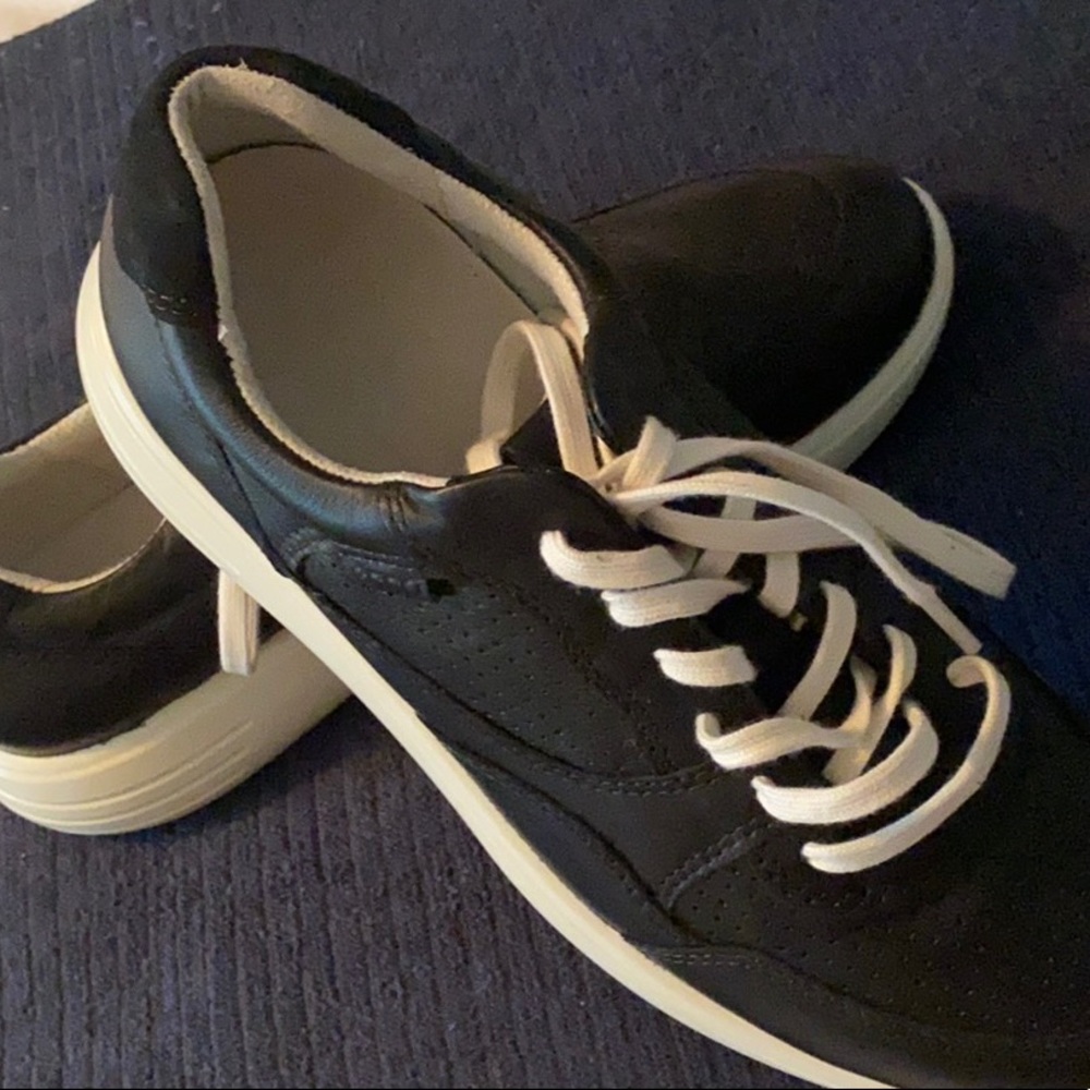Ecco leather sneakers